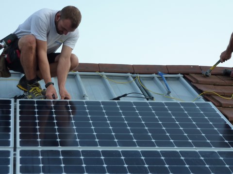 Toit école de Bilieu panneaux solaire photovoltaique06