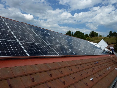 Toit école de Bilieu panneaux solaire photovoltaique07