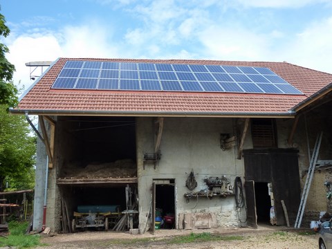 Panneaux photovoltaiques_toiture_grange_Lumensol